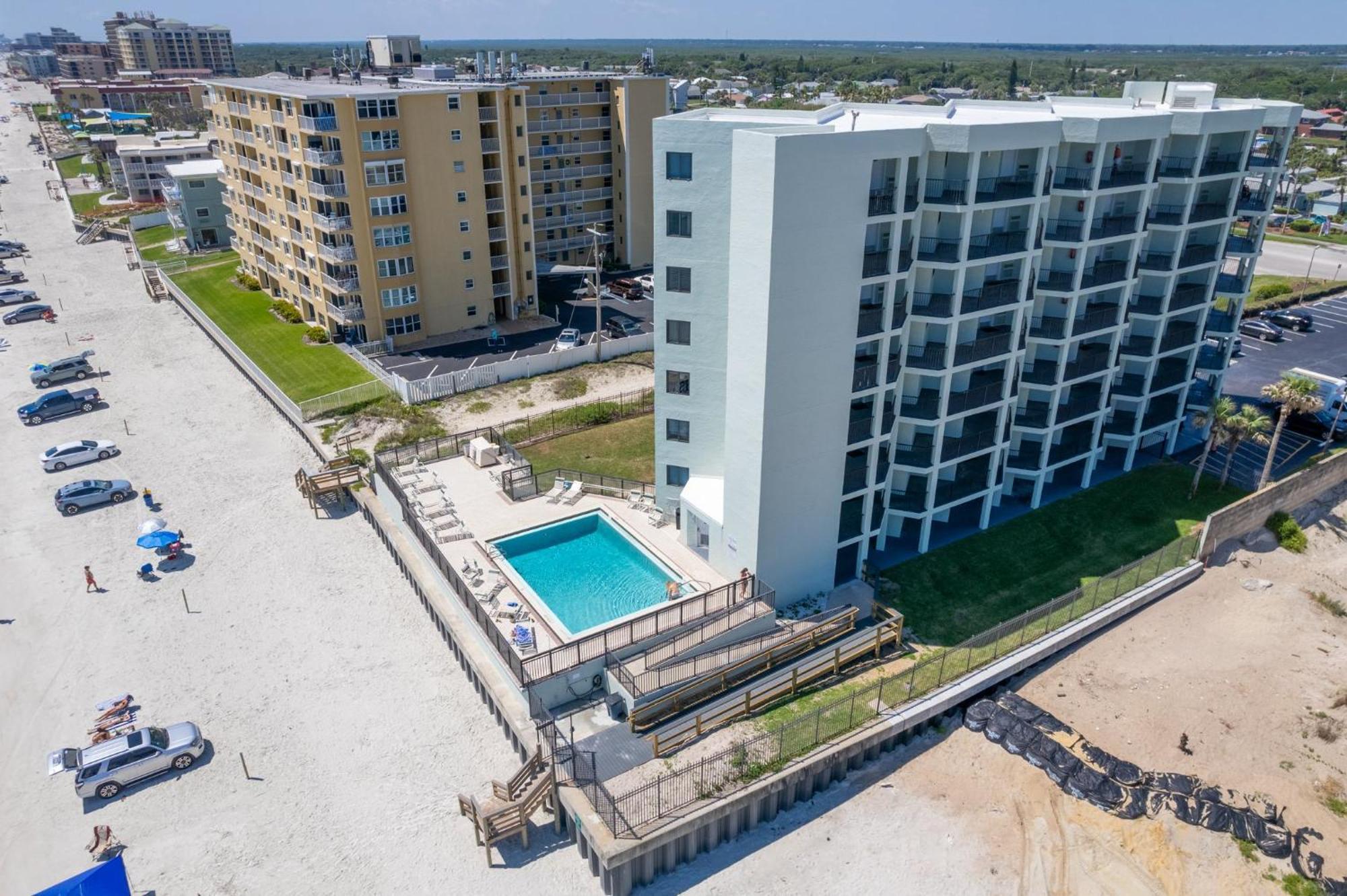 Ocean View With A Beachfront Pool At Ocean Trillium Condo ~ 602 New Smyrna Beach Eksteriør billede